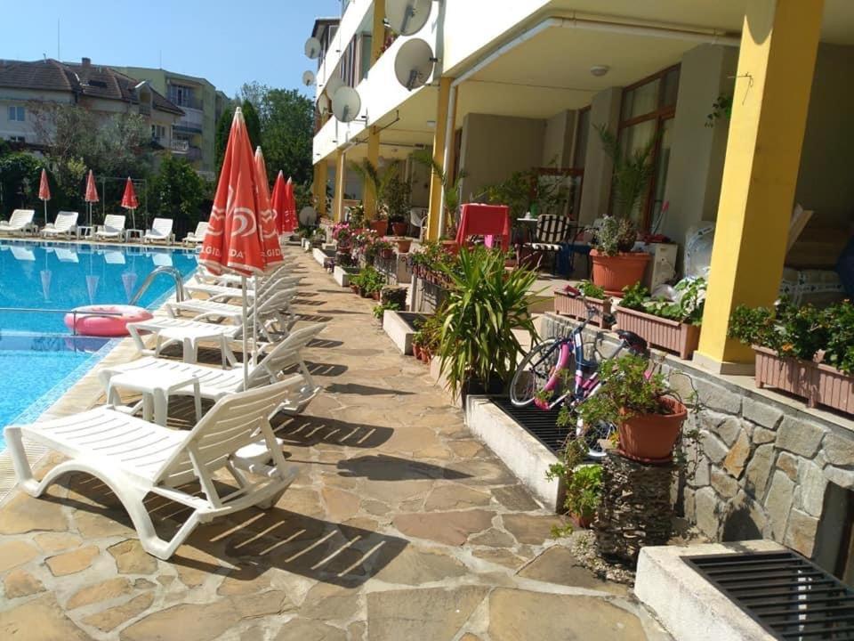 Blue Summer Sunny Beach Exterior photo