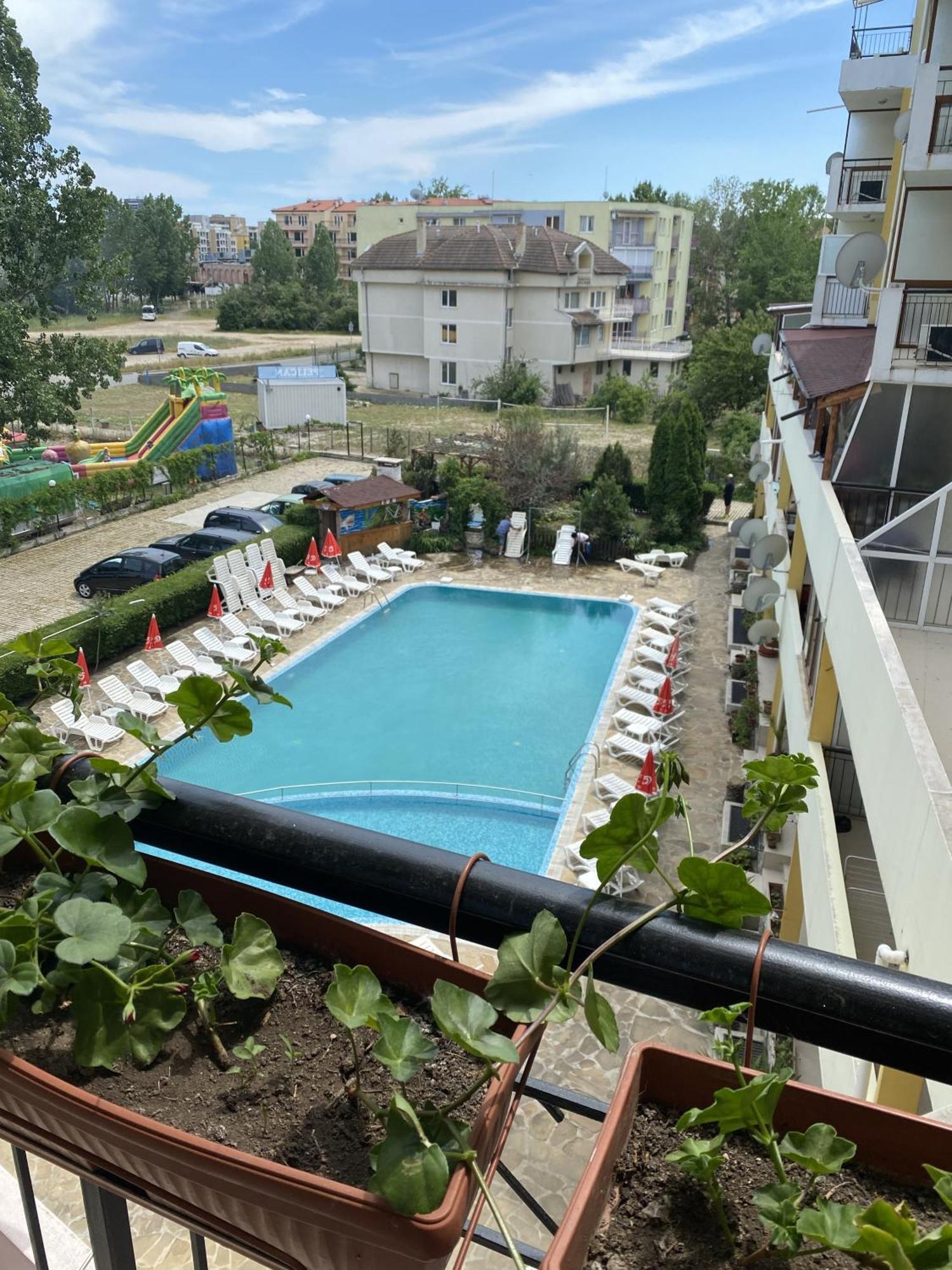 Blue Summer Sunny Beach Exterior photo
